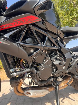 MV Agusta Brutale 800R 2025 Negra 2200km