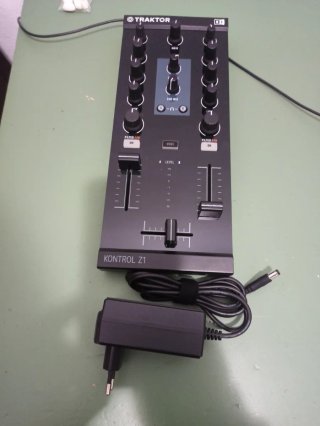 Traktor Kontrol Z1 y X1
