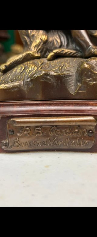 Figura de bronce Celdra auténtica firmada por el
