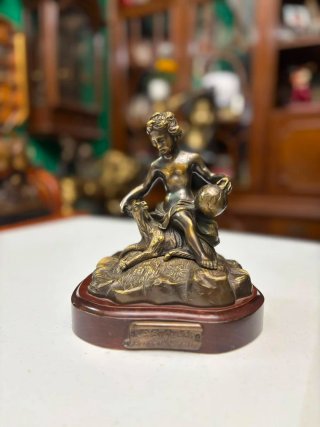 Figura de bronce Celdra auténtica firmada por el