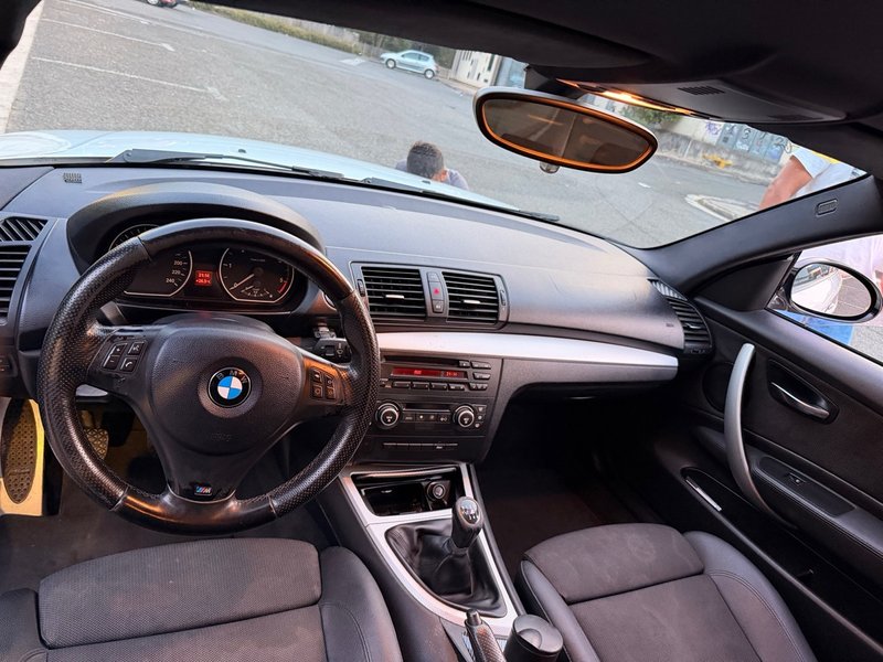 BMW Serie 1 2009 - foto 1