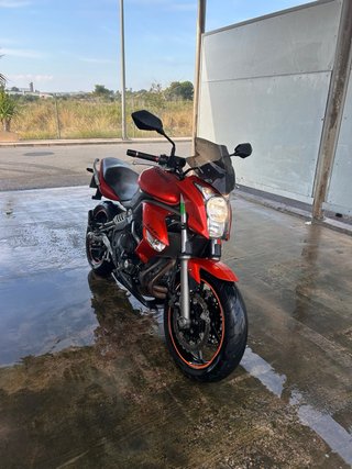 Kawasaki ER6N Roja