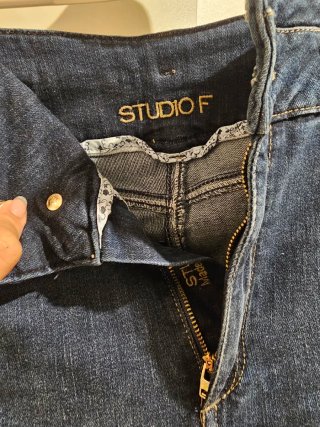 Jeans Studio F (marca colombiana) para mujer