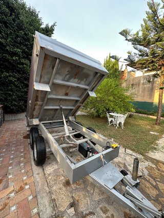 Remolque Doble Eje Basculante Hidráulico - 750 kg