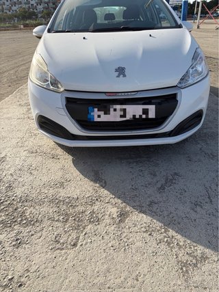 Peugeot 208 2015