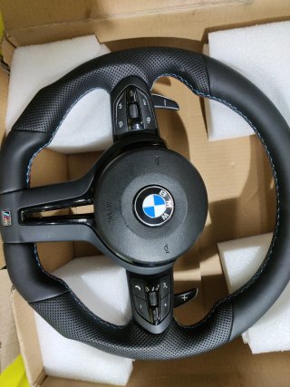 VOLANTE BMW M Deportivo Cuero Perforado
