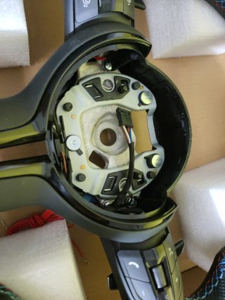 VOLANTE BMW M Deportivo Cuero Perforado