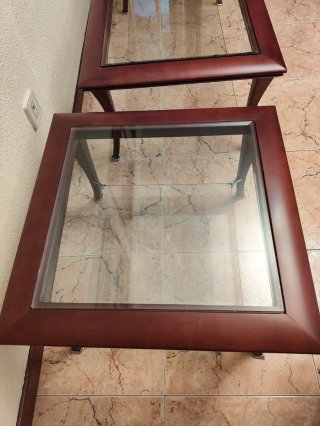 Mesas comedor bajas madera tono cerezo y cristal