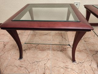 Mesas comedor bajas madera tono cerezo y cristal