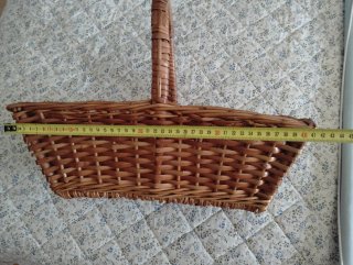 Canasta de mimbre artesanal de Portugal