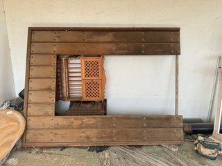 Portón Rústico Madera Maciza con Cerco