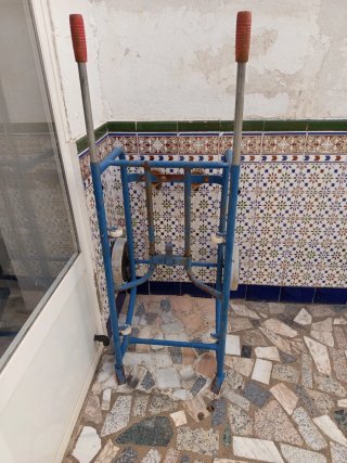 Carro porta bidones azul