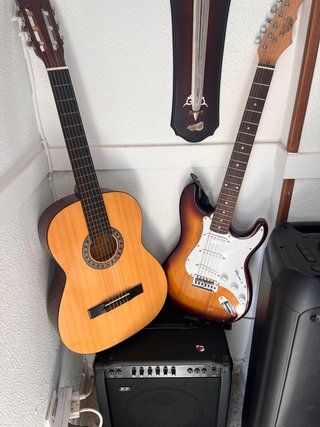 Guitarra eléctrica y amplificador