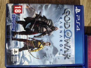 PS4 500GB + 2 Mandos + 4 Juegos