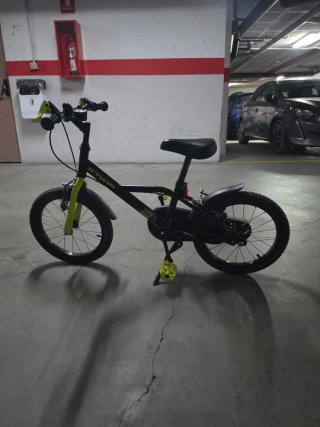 Bicicleta infantil 16 casi nueva
