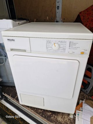 Secadora Miele Novotronic 1234C