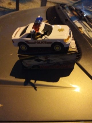 Coche de policía Patrol 360 sin usar
