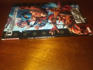 Ultimate 2 (Vengadores) Dioses y monstruos.Marvel