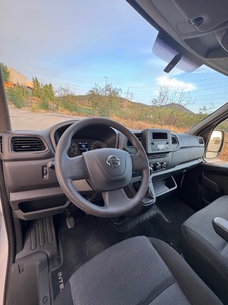 Nissan Interstar 2022