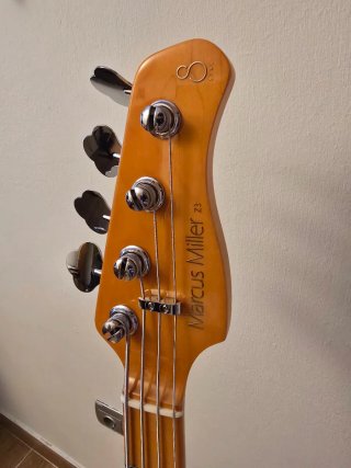 Bajo Eléctrico Marcus Miller Z3