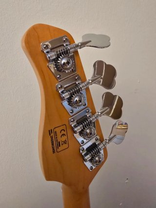 Bajo Eléctrico Marcus Miller Z3