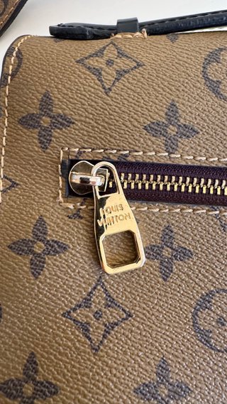 Bolso Louis Vuitton Pochette Métis Marrón Dorado