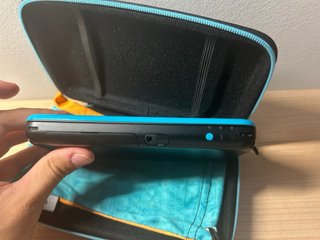 Nintendo 2DS XL Negra y Azul