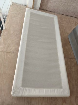 Colchón y somier de láminas 90x200 cms