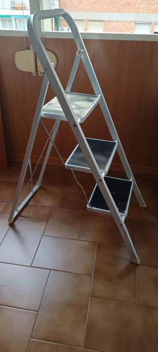 Escalera plegable 3 peldaños