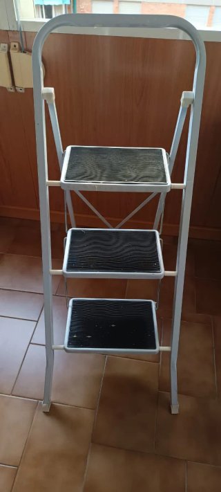 Escalera plegable 3 peldaños