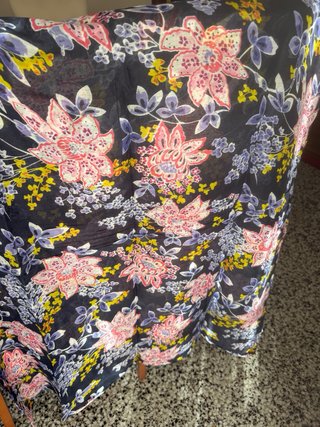 Pareo y bolso estampado flores oscuro