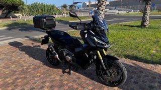 Honda XADV 750 2021 Negra