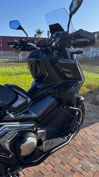 Honda XADV 750 2021 Negra