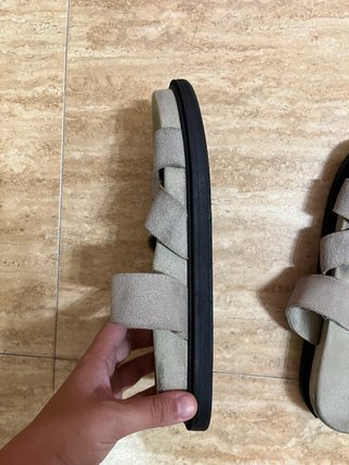 Sandalias Pull&Bear ante beige talla 40