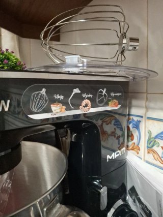 Batidora MPM MRK-19 2200W Con 6 velocidades.