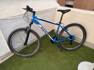 Bicicleta de Montaña Azul INDUR 27,5’’