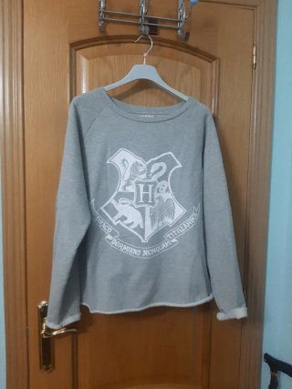 Sudadera Gris Harry Potter Escudo