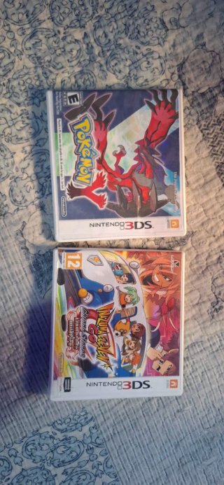 Nintendo 3DS XL Rossa + 2 Giochi + caricatore e stilo