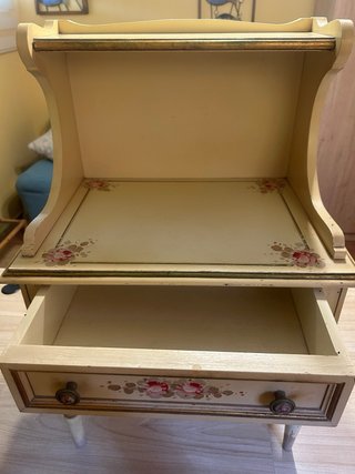 Mesita antigua madera estilo francés