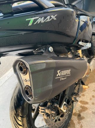 Yamaha TMAX Negra
