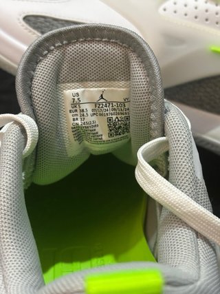 Zapatillas Jordan MVP 678 White Volt