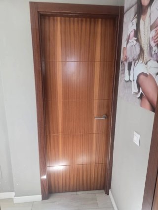 Se venden puertas casa