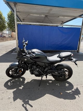 Yamaha MT-07 2025 Naked Negra/Gris