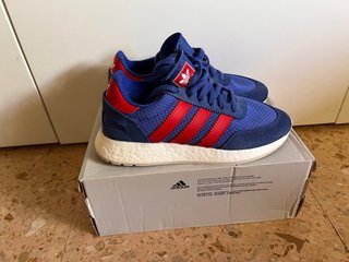 Zapatillas Adidas Azul y Rojo