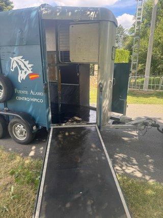 Remolque para caballos