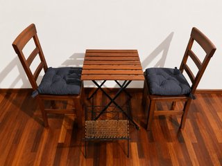 Conjunto mesa de madera + 2 sillas + revistero