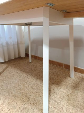 Mesa Ikea nueva