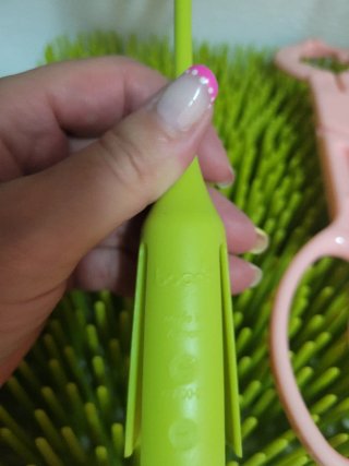 Escurre biberones cesped boon y pinzas para bebé