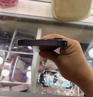 iPhone 14 Pro Morado