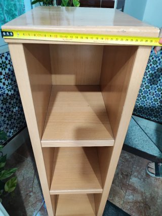 Estantería de madera